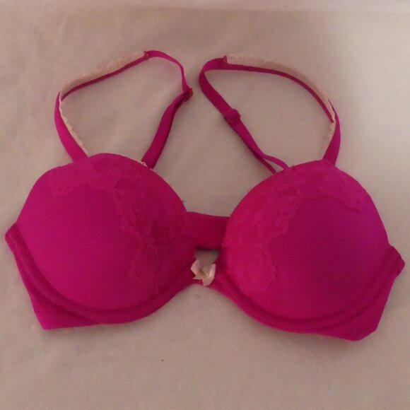 VICTORIA'S SECRET - Body By Victoria's Secret | 32C | Pink Lace Overlay Bra - Picture 1 of 12